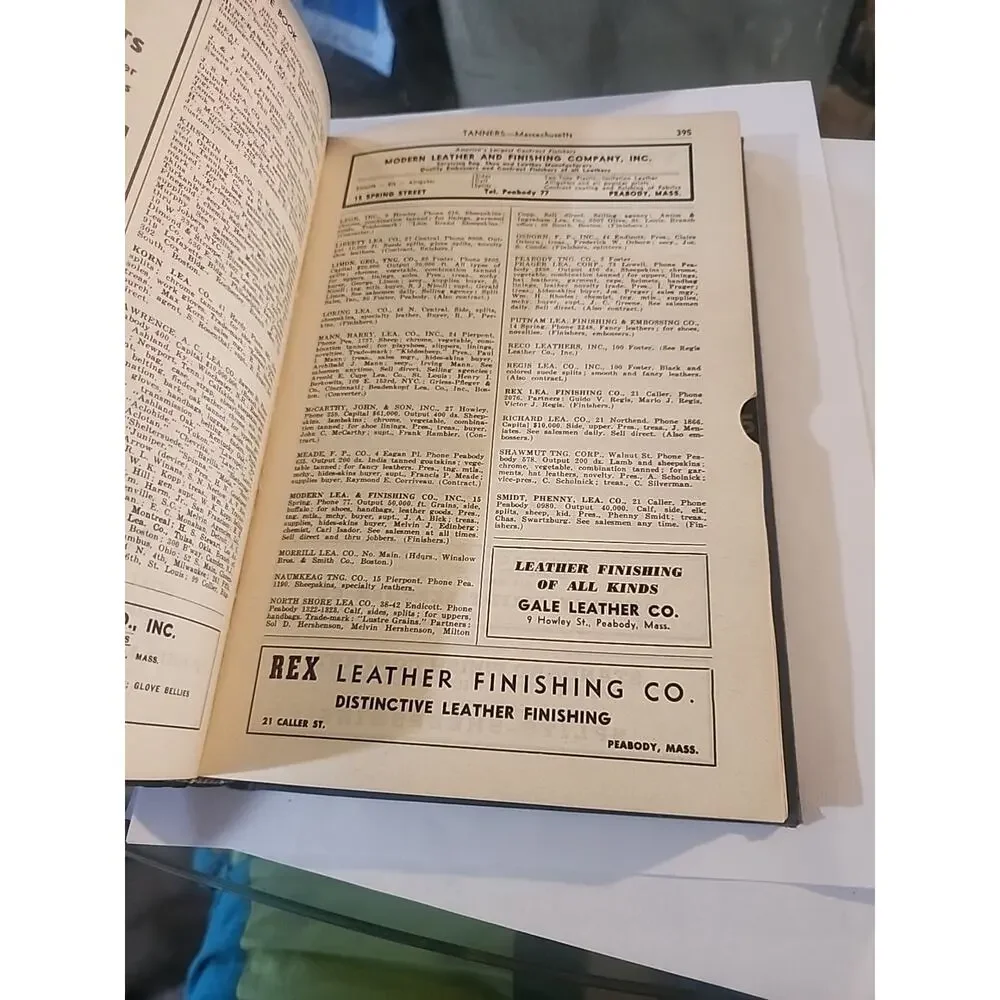 1952 Blue Book Shoe & Leather Industry Catalog Manual Evans HC Vintage Ads